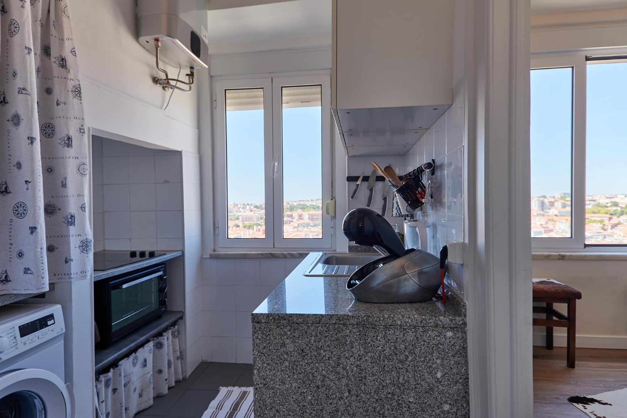 The Sunset Nest Apartment Lisbon Exterior photo