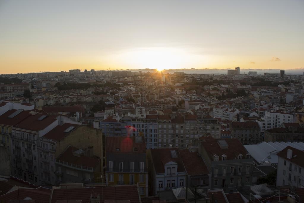 The Sunset Nest Apartment Lisbon Room photo